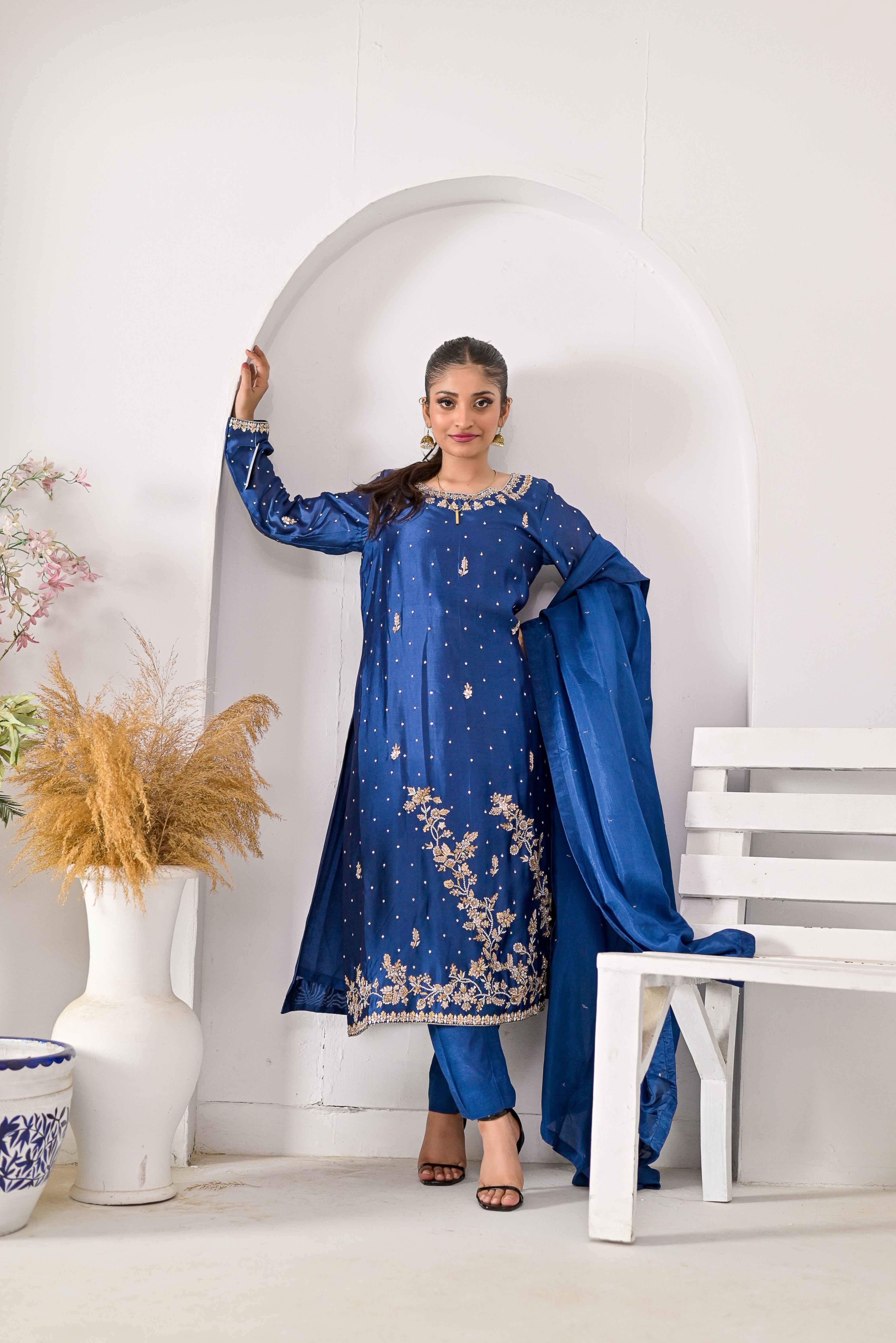 Pure Shisha Silk 3-Piece Suit – Lilac with Hand Embellishment - Bin Hussain