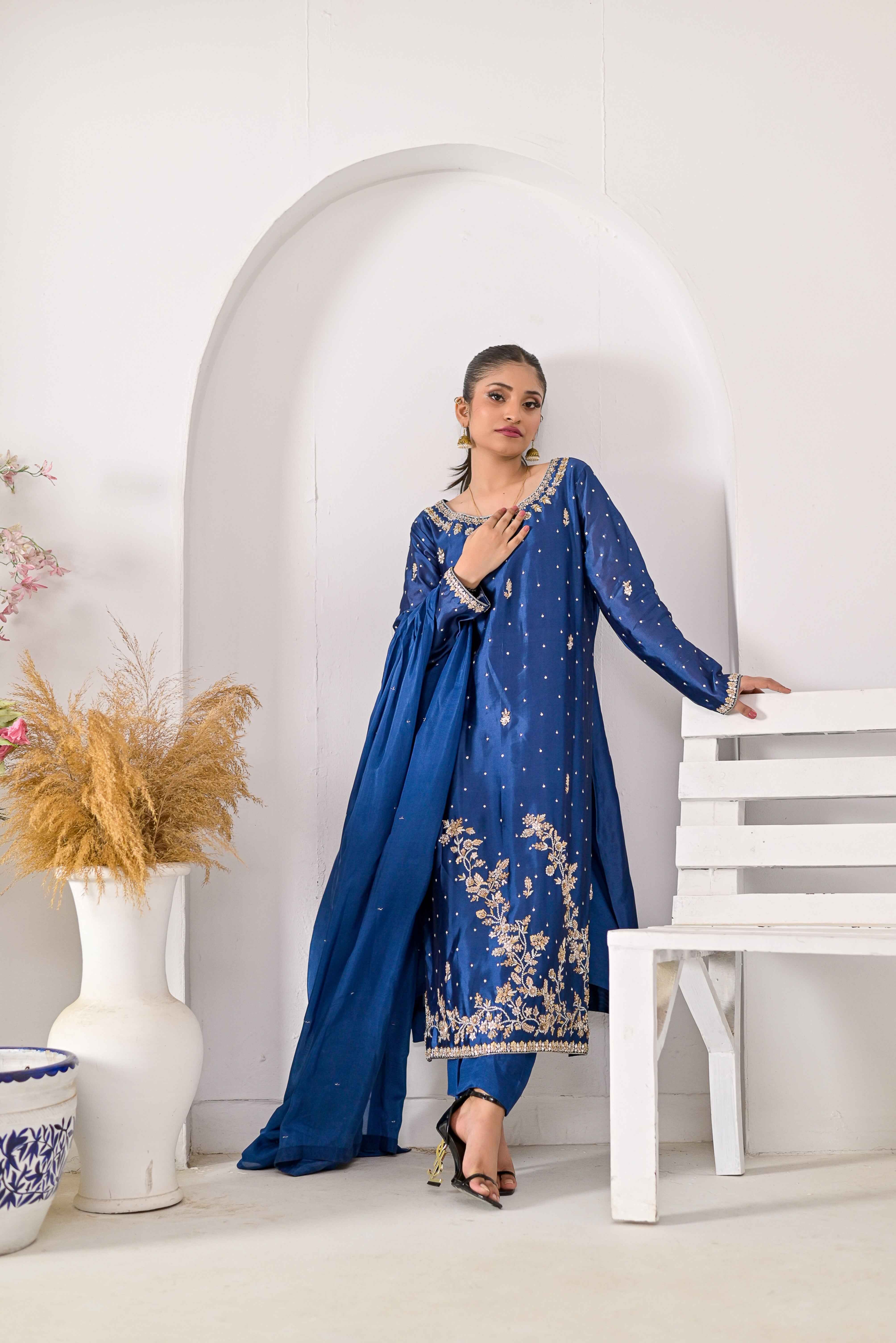 Pure Shisha Silk 3-Piece Suit – Lilac with Hand Embellishment - Bin Hussain