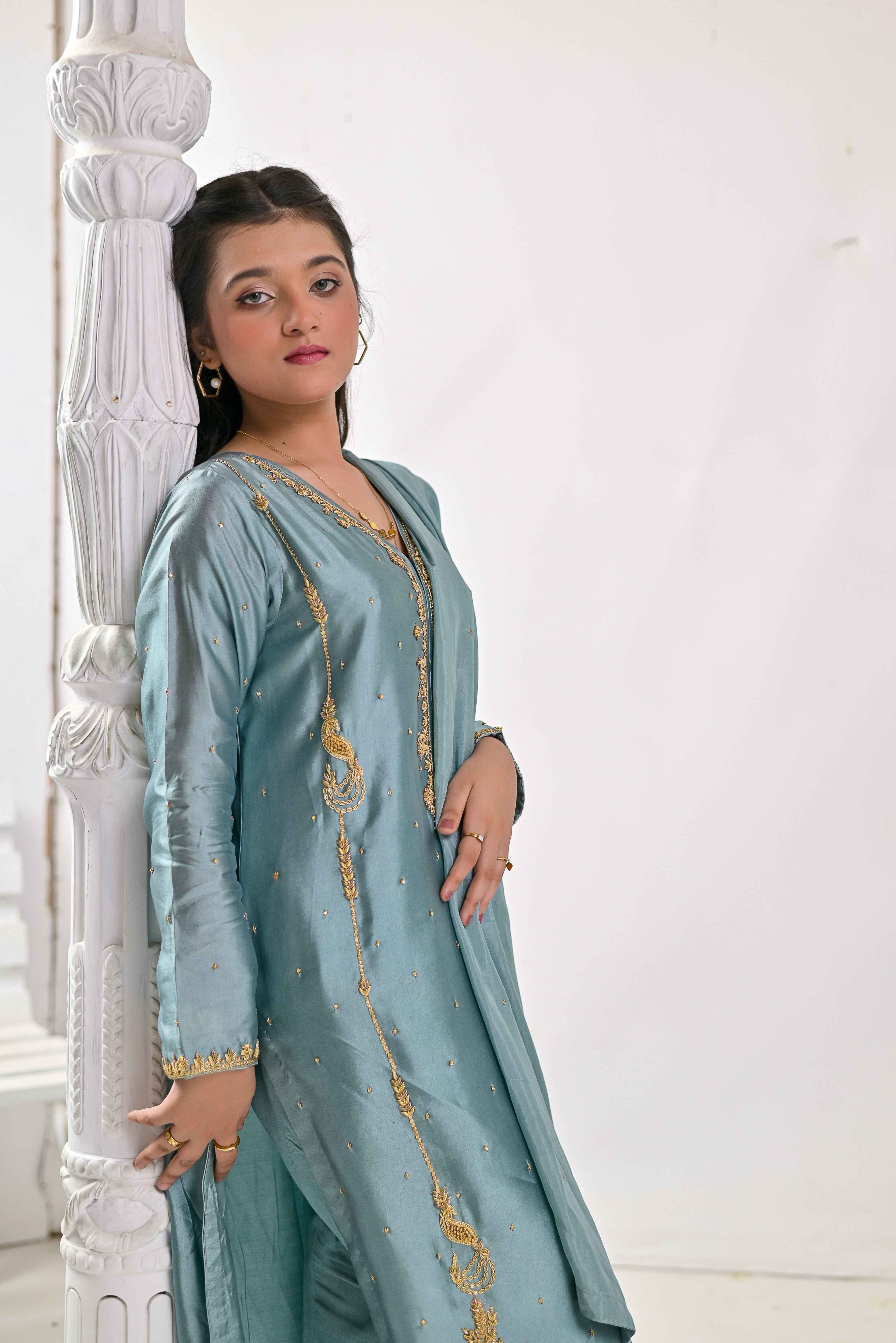 Pure Shisha Silk 3-Piece Suit – Lilac with Hand Embellishment - Bin Hussain