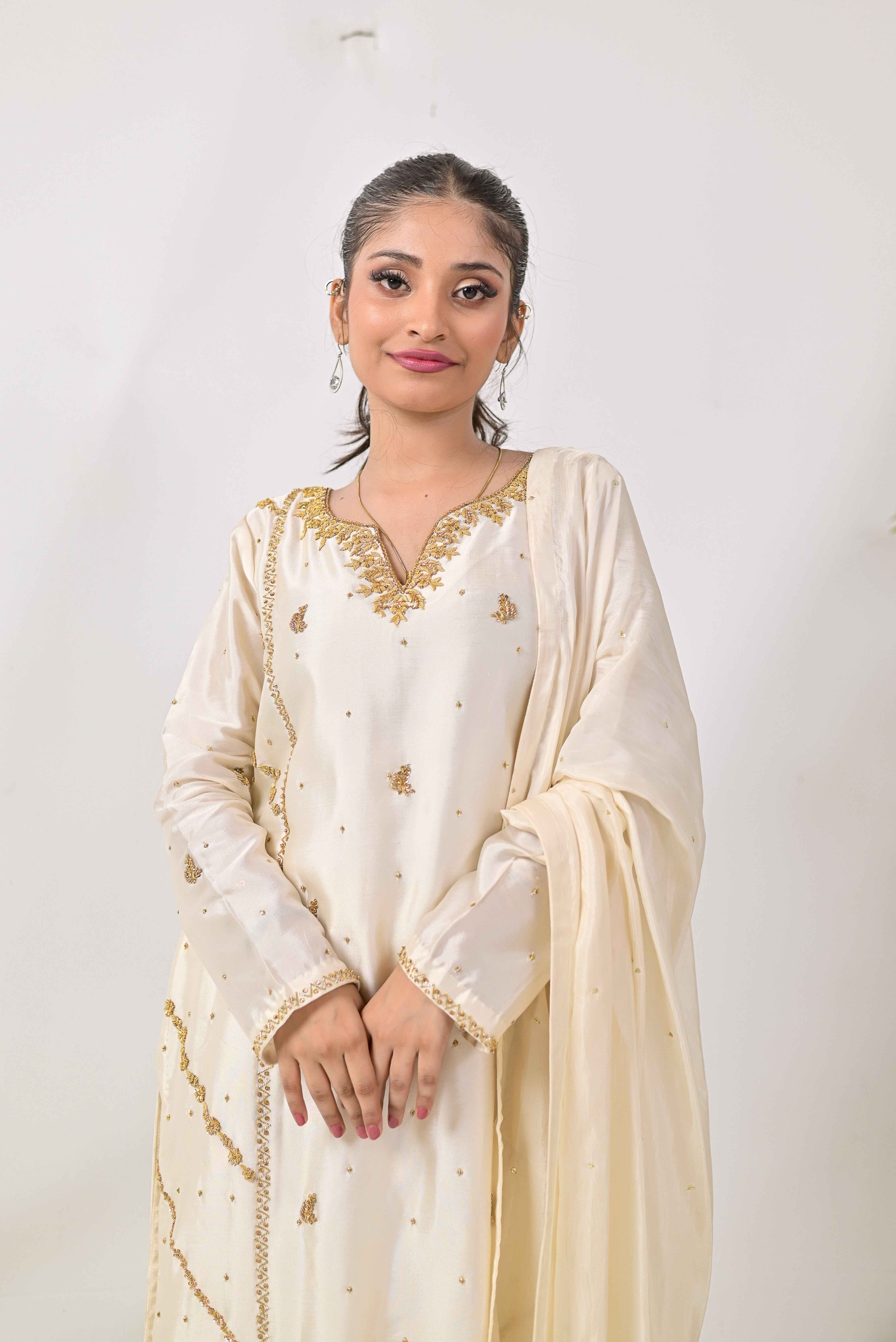 Pure Shisha Silk 3-Piece Suit – Lilac with Hand Embellishment - Bin Hussain