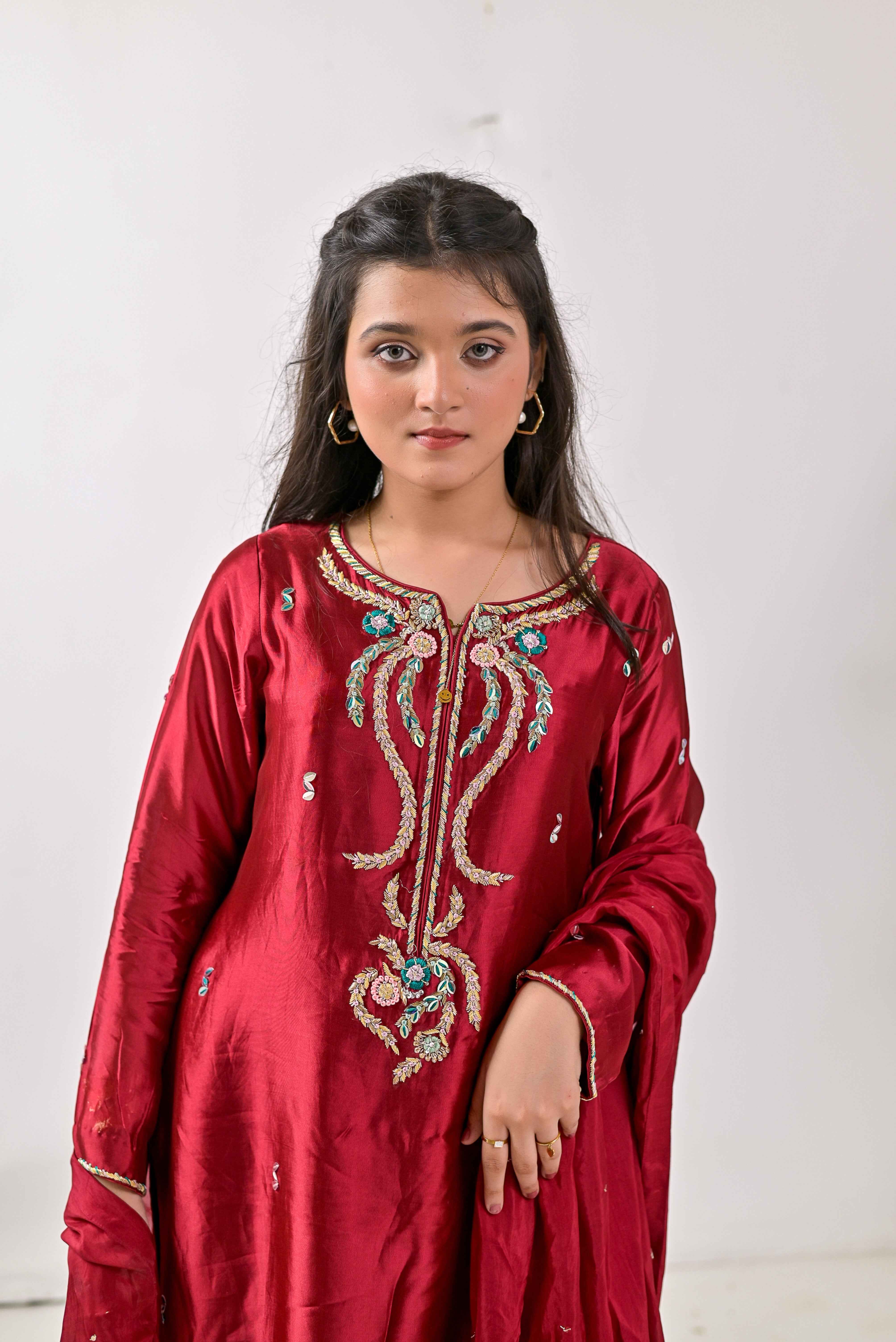 Pure Shisha Silk 3-Piece Suit – Lilac with Hand Embellishment - Bin Hussain