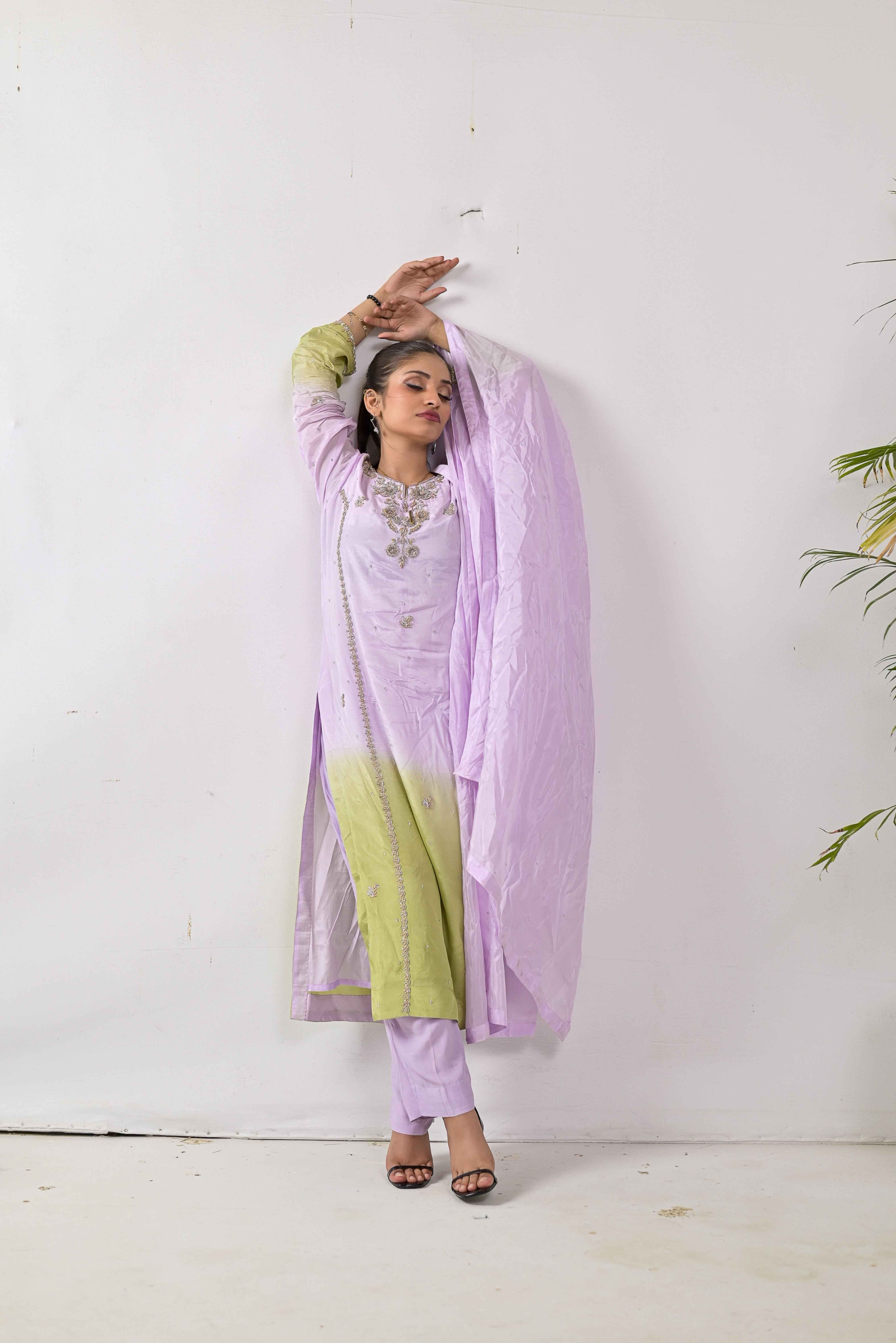 Pure Shisha Silk 3-Piece Suit – Lilac with Hand Embellishment - Bin Hussain