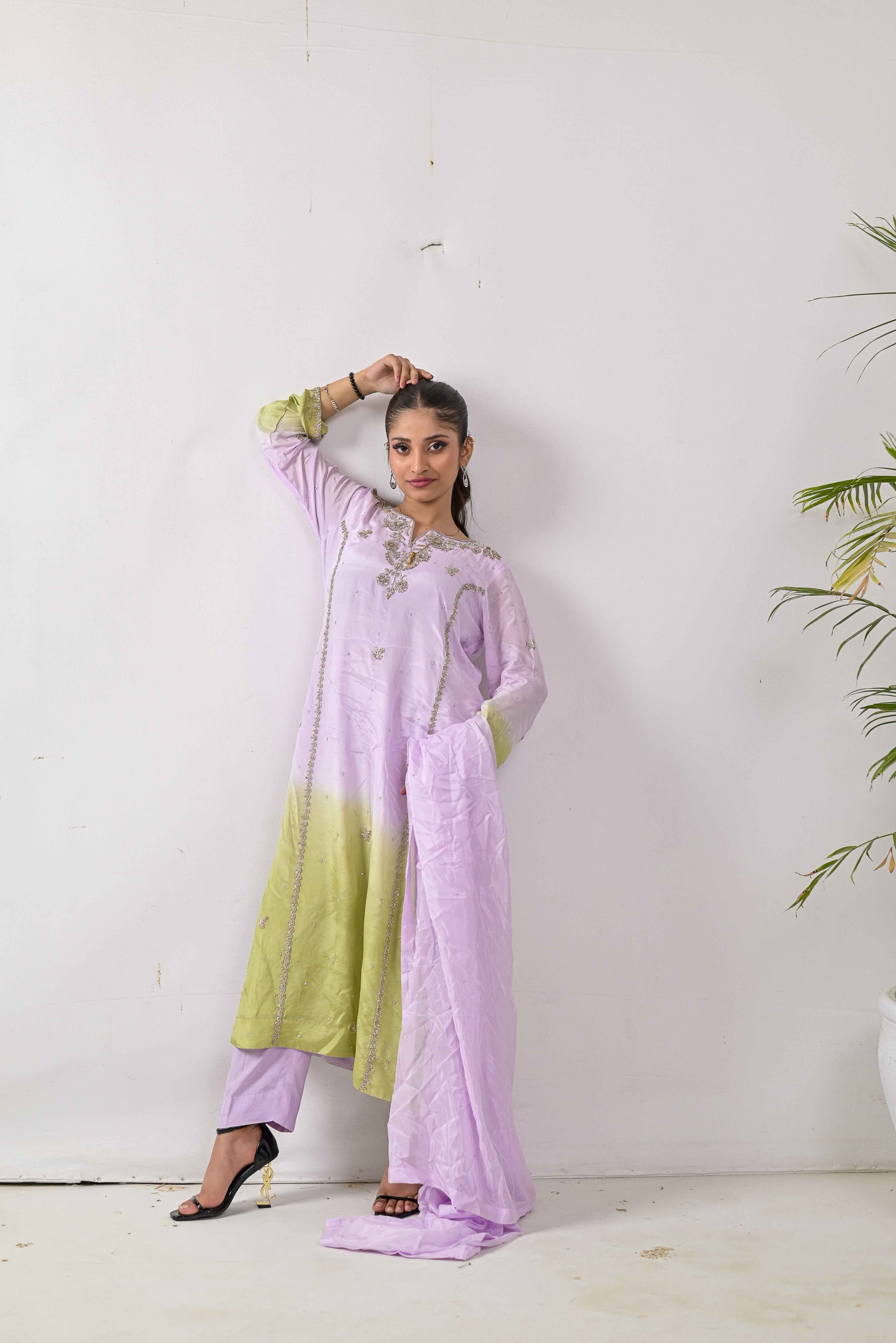 Pure Shisha Silk 3-Piece Suit – Lilac with Hand Embellishment - Bin Hussain
