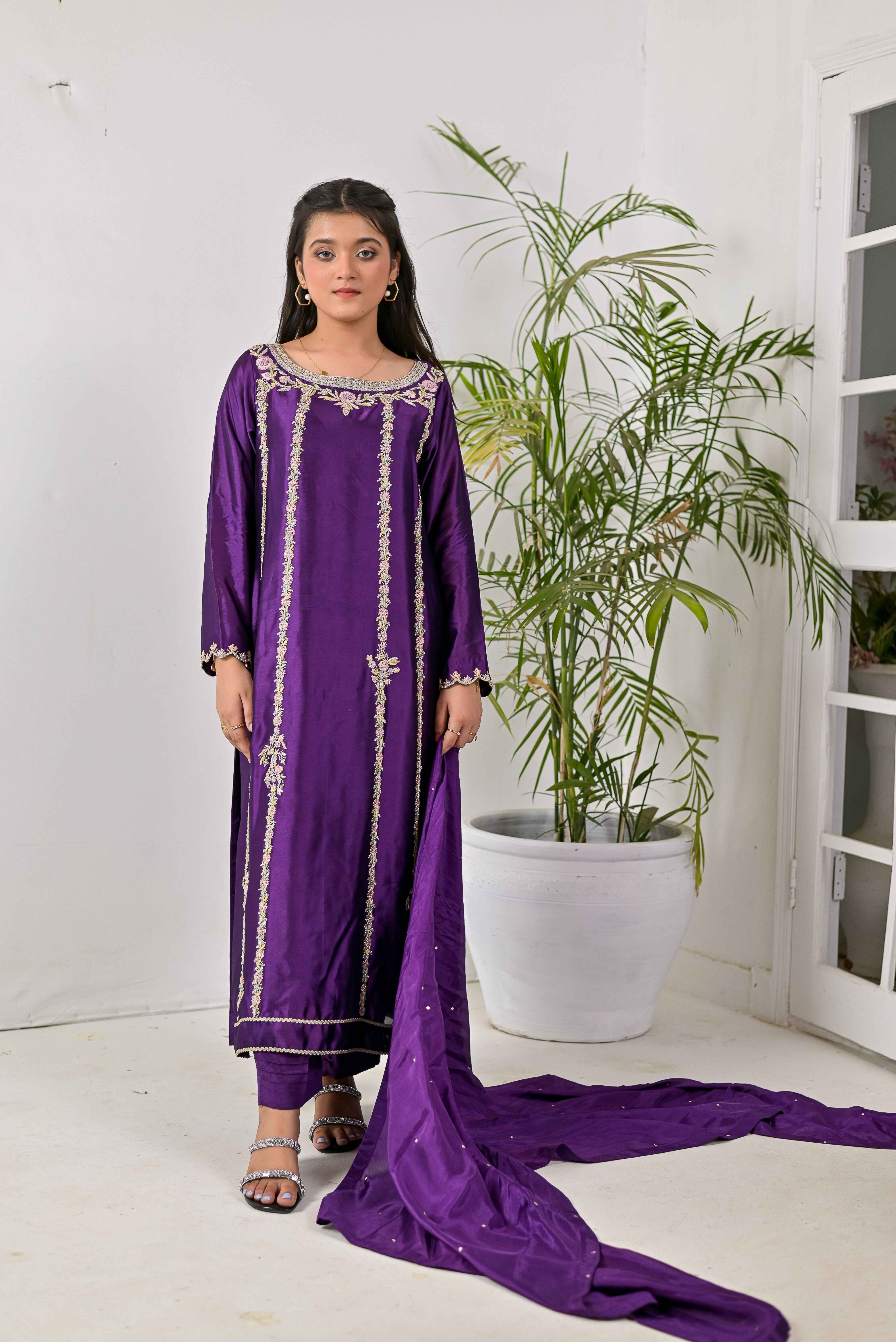 Pure Shisha Silk 3-Piece Suit – Lilac with Hand Embellishment - Bin Hussain