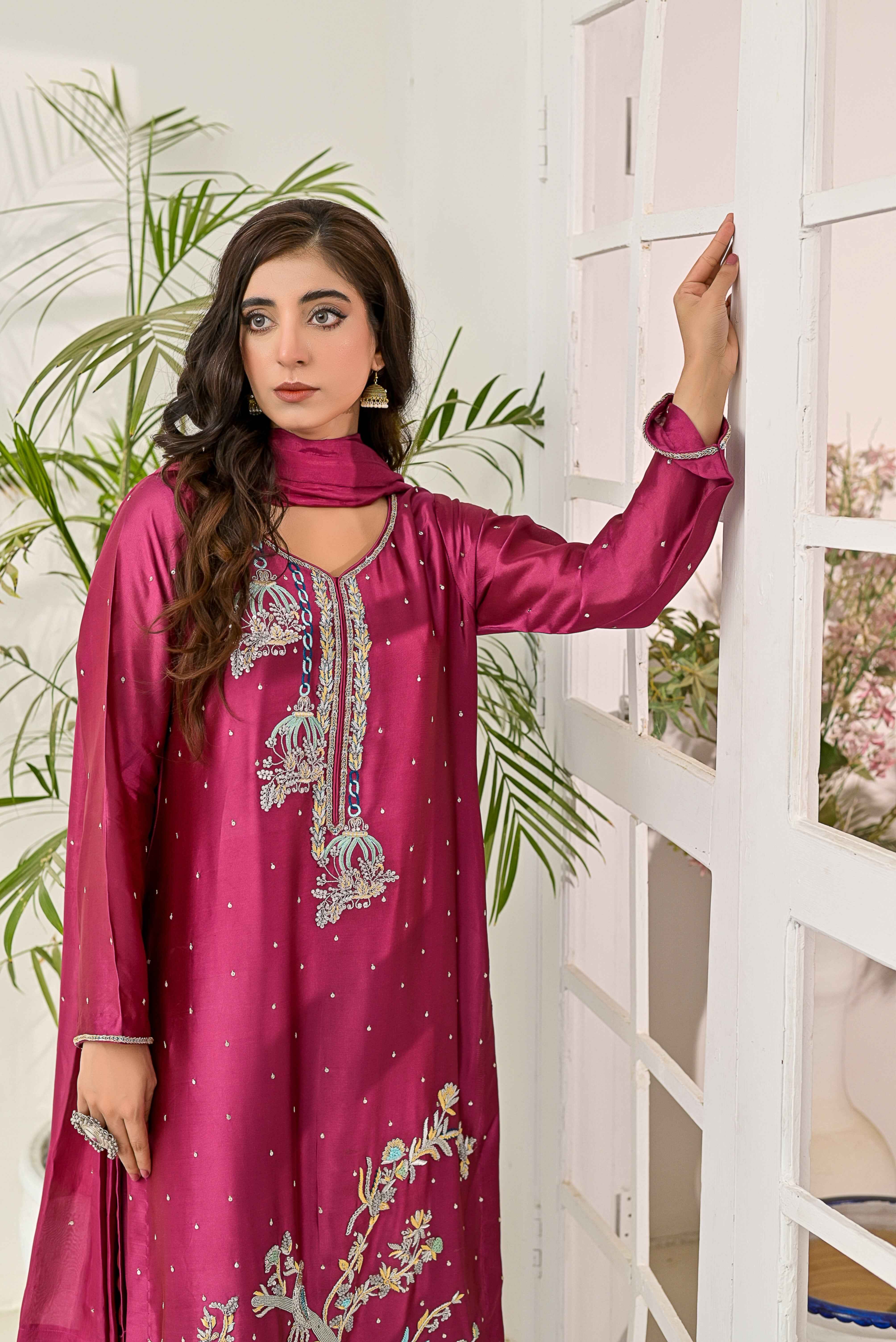 Pure Shisha Silk 3-Piece Suit – Lilac with Hand Embellishment - Bin Hussain