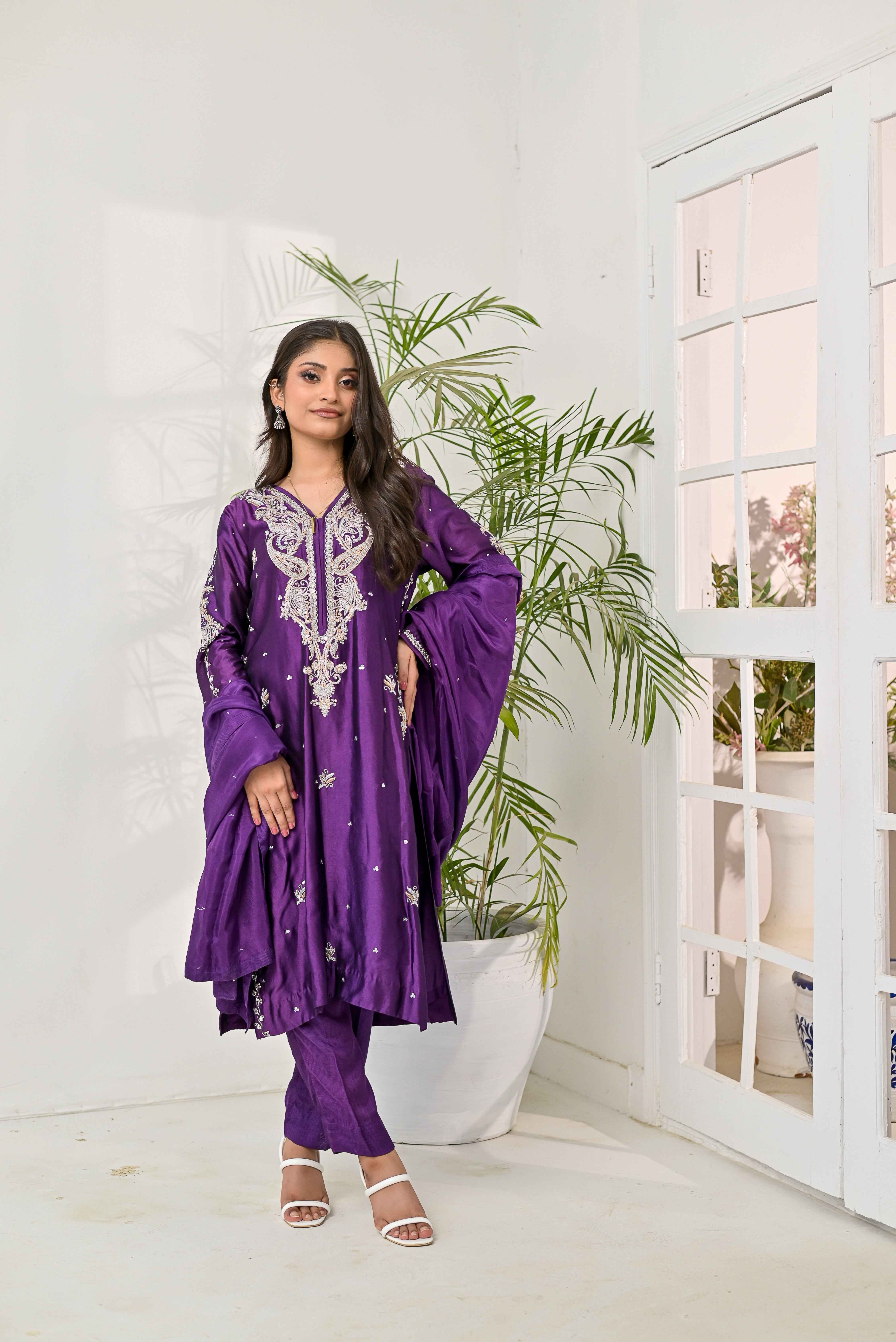 Pure Shisha Silk 3-Piece Suit – Lilac with Hand Embellishment - Bin Hussain