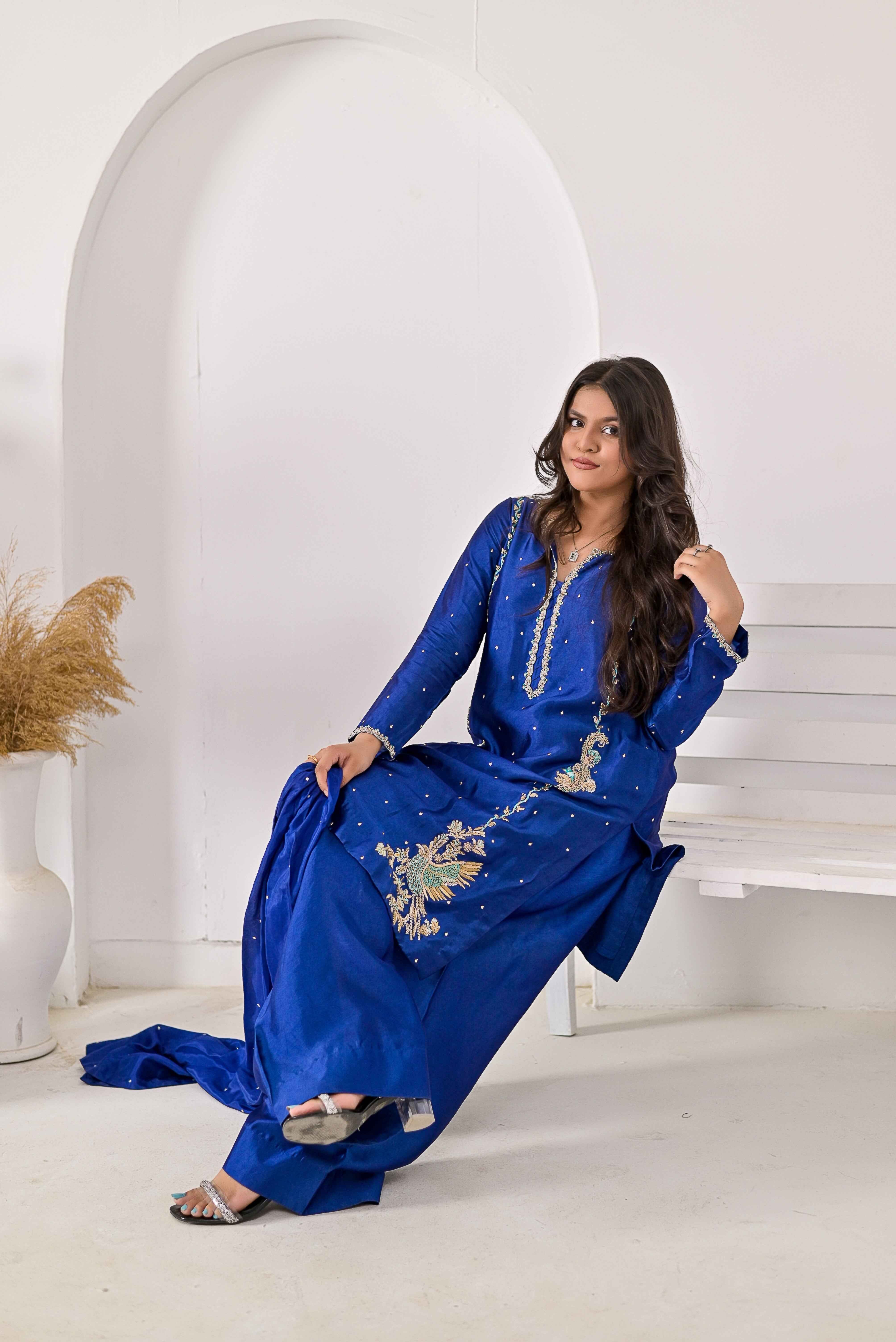 Pure Shisha Silk 3-Piece Suit – Lilac with Hand Embellishment - Bin Hussain